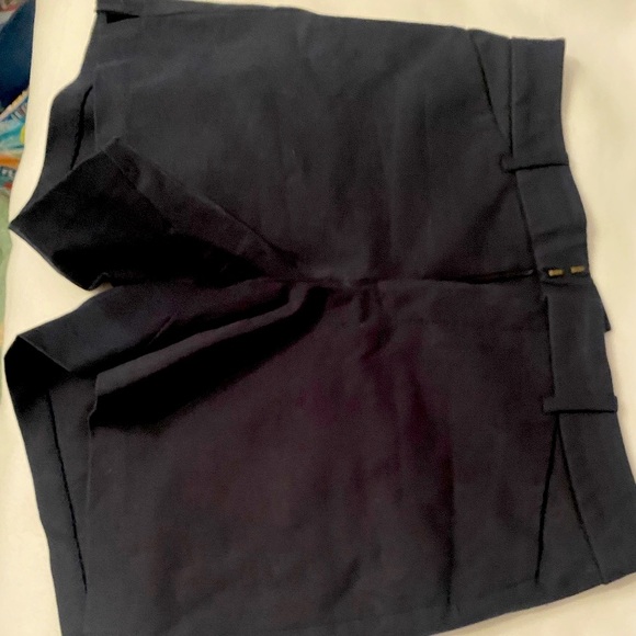 Old Navy Pants - Old Navy High Waste Pixie Shorts Size 8